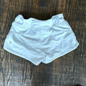 GUC Ivivva size 12 white shorts